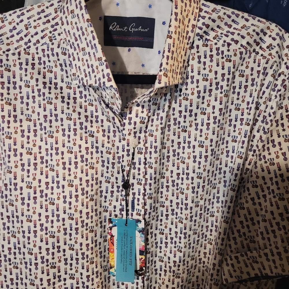 Robert Graham short sleeved shirt